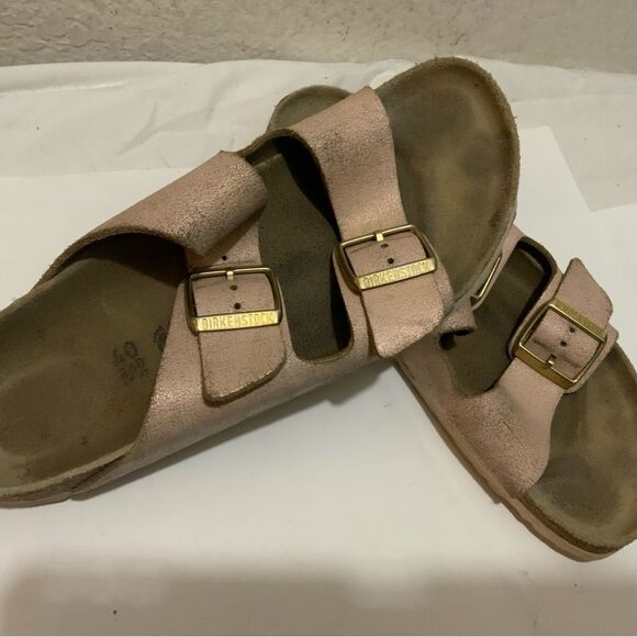 Arizona Birkenstock Washed Metallic Rose Gold Sandals, size 40 L9/ M7 - Picture 10 of 10